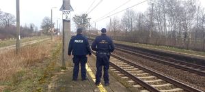 wspólny patrol policjanta i funkcjonariusza SOK